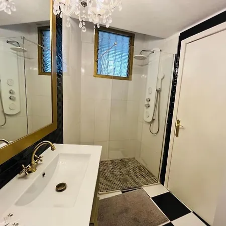 Honey Place Apartment